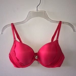 Victoria’s Secret pink push-up bra